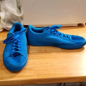 Puma tennis shoes